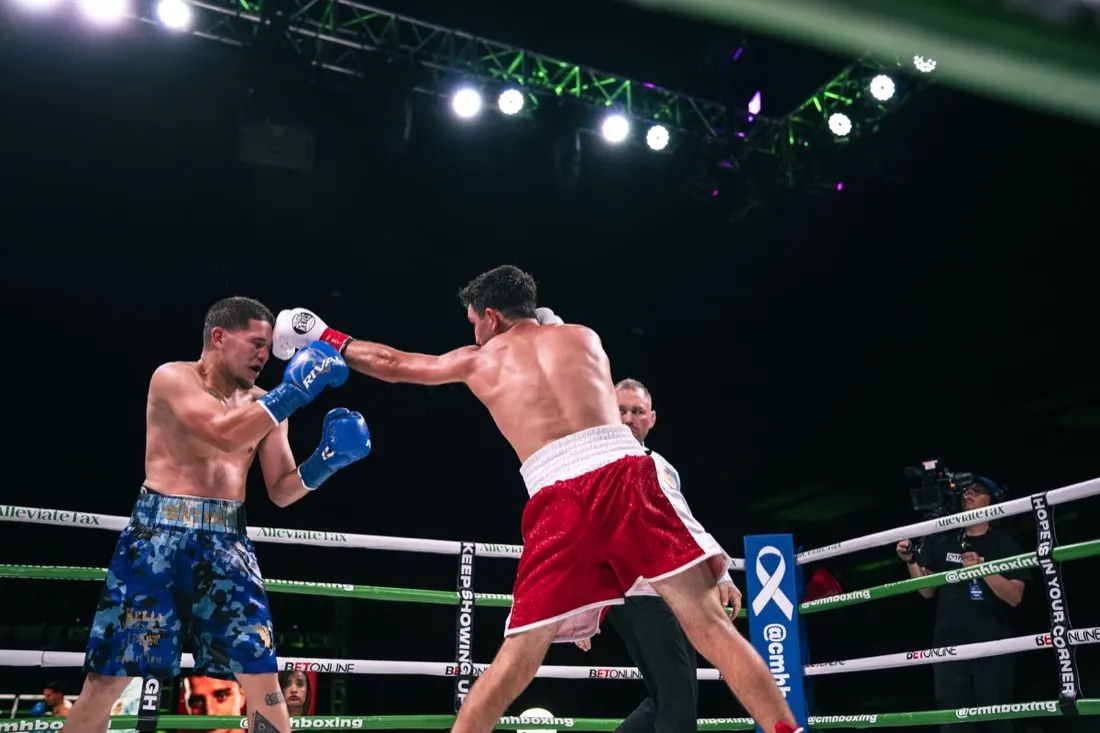 A right hand lands during an SD Fight Night bout