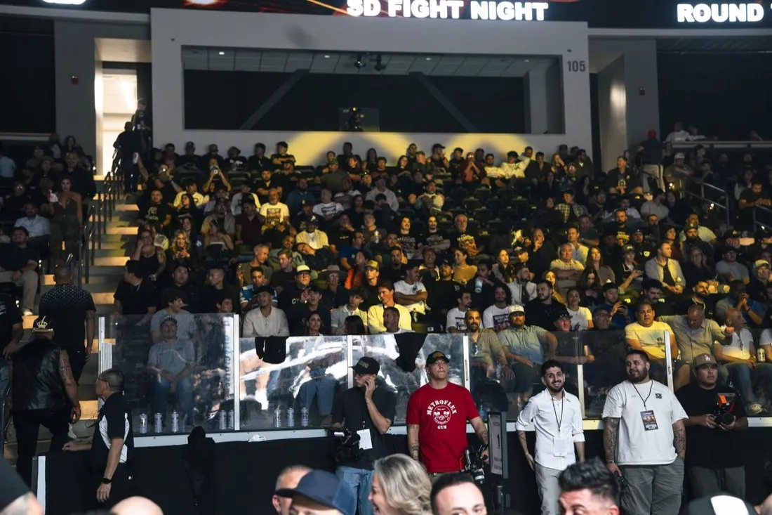 Packed Frontwave Arena from above